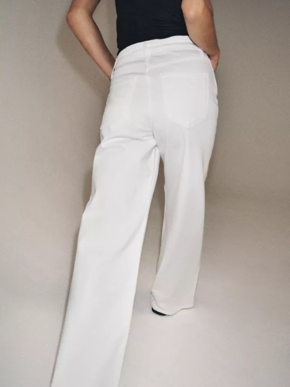 Women's High-Waist Wide-Leg Jeans - White